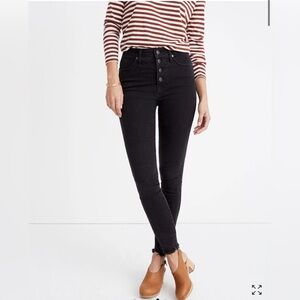 Madewell 10" High-Rise Skinny Jeans in Berkeley Black: Button-Through Edition